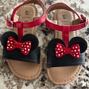 Minnie Mouse Gap sandals